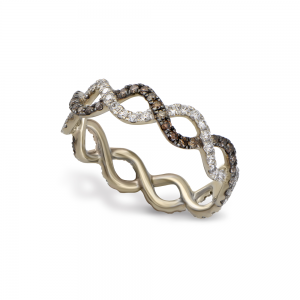 Chic looped ring